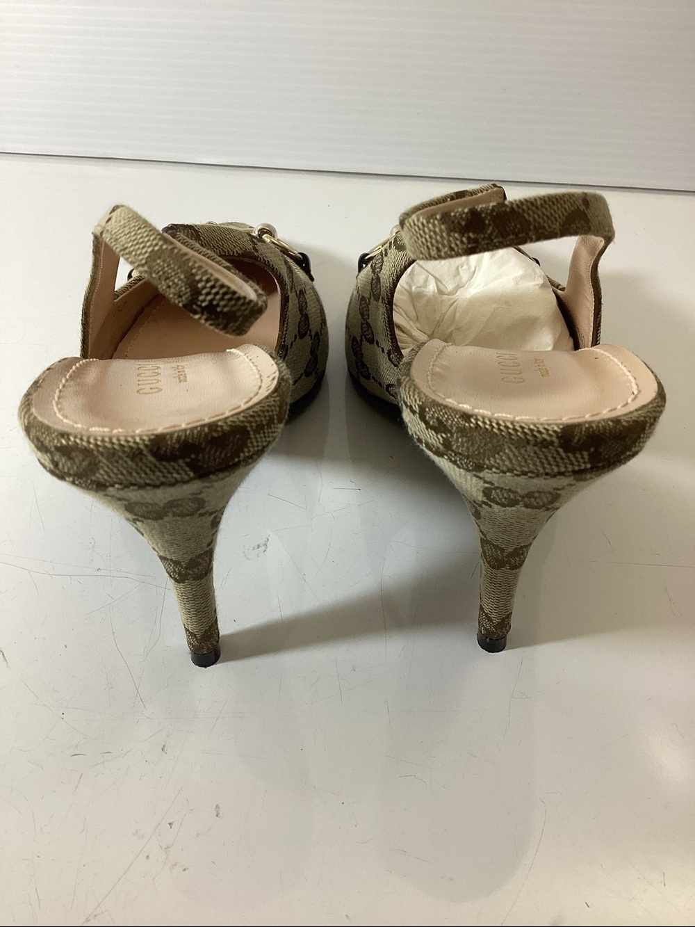 Gucci
Women's Horsebit Slingback Pumps - Picture 9 of 16